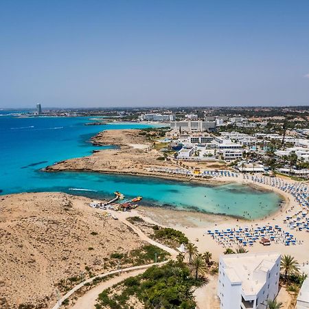 Kritamo Beach Hotel Apartments Айя Напа Екстериор снимка