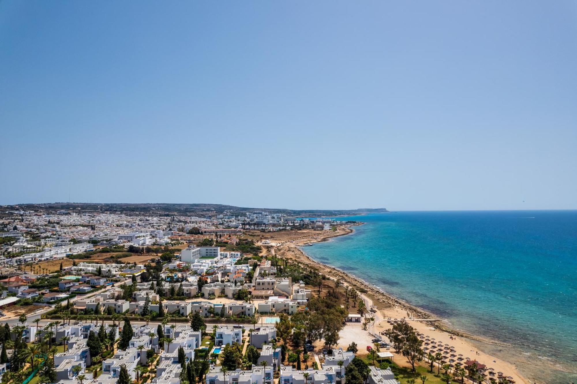 Kritamo Beach Hotel Apartments Айя Напа Екстериор снимка