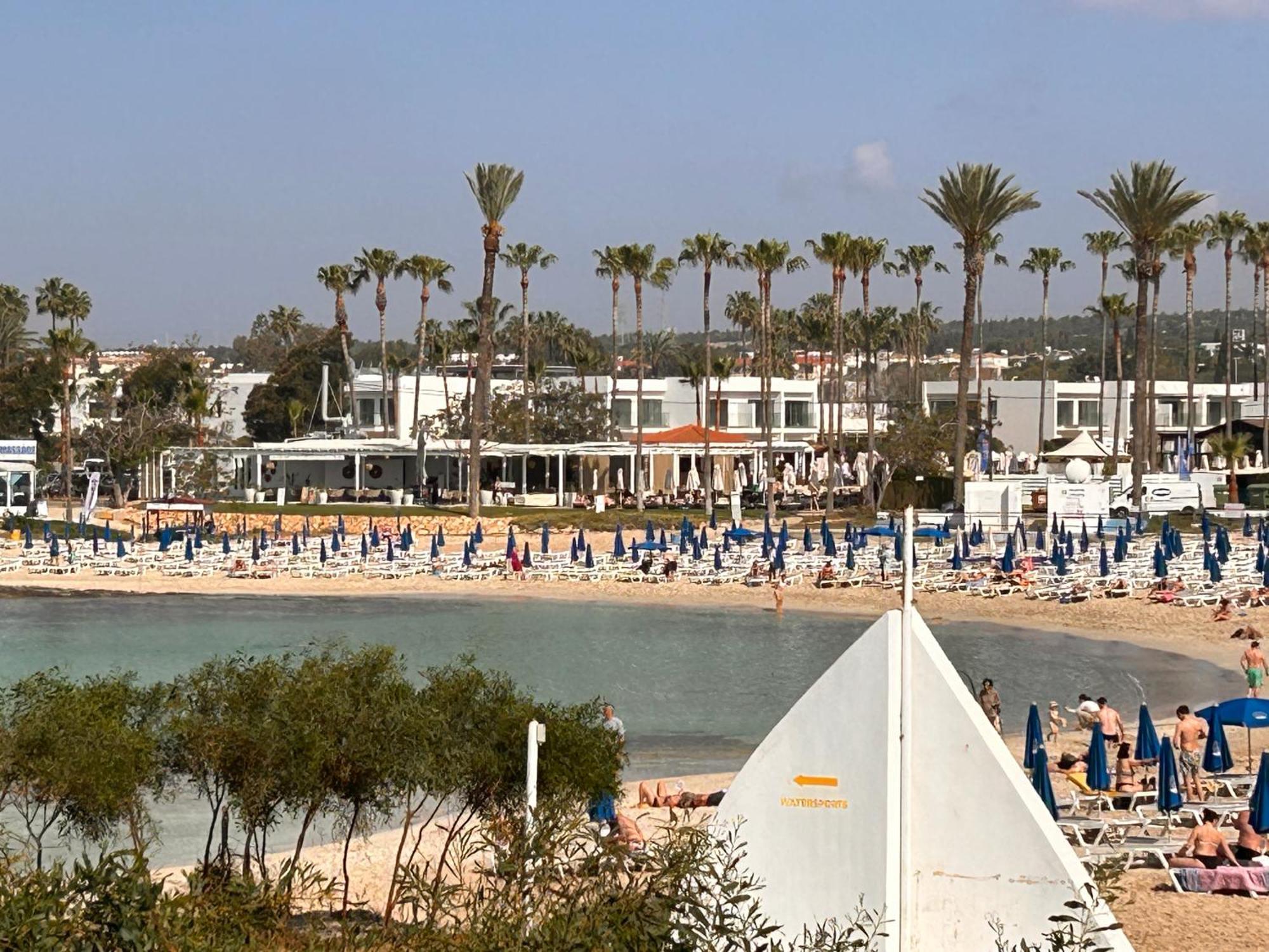 Kritamo Beach Hotel Apartments Айя Напа Екстериор снимка